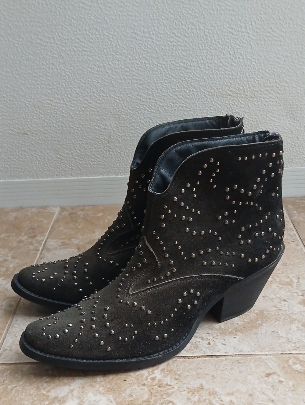 dingo Black Studded Suede Western Ankle Boots